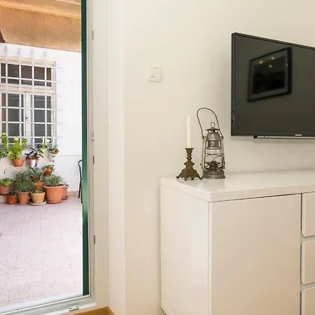 Classy W Terrace In The Heart Of